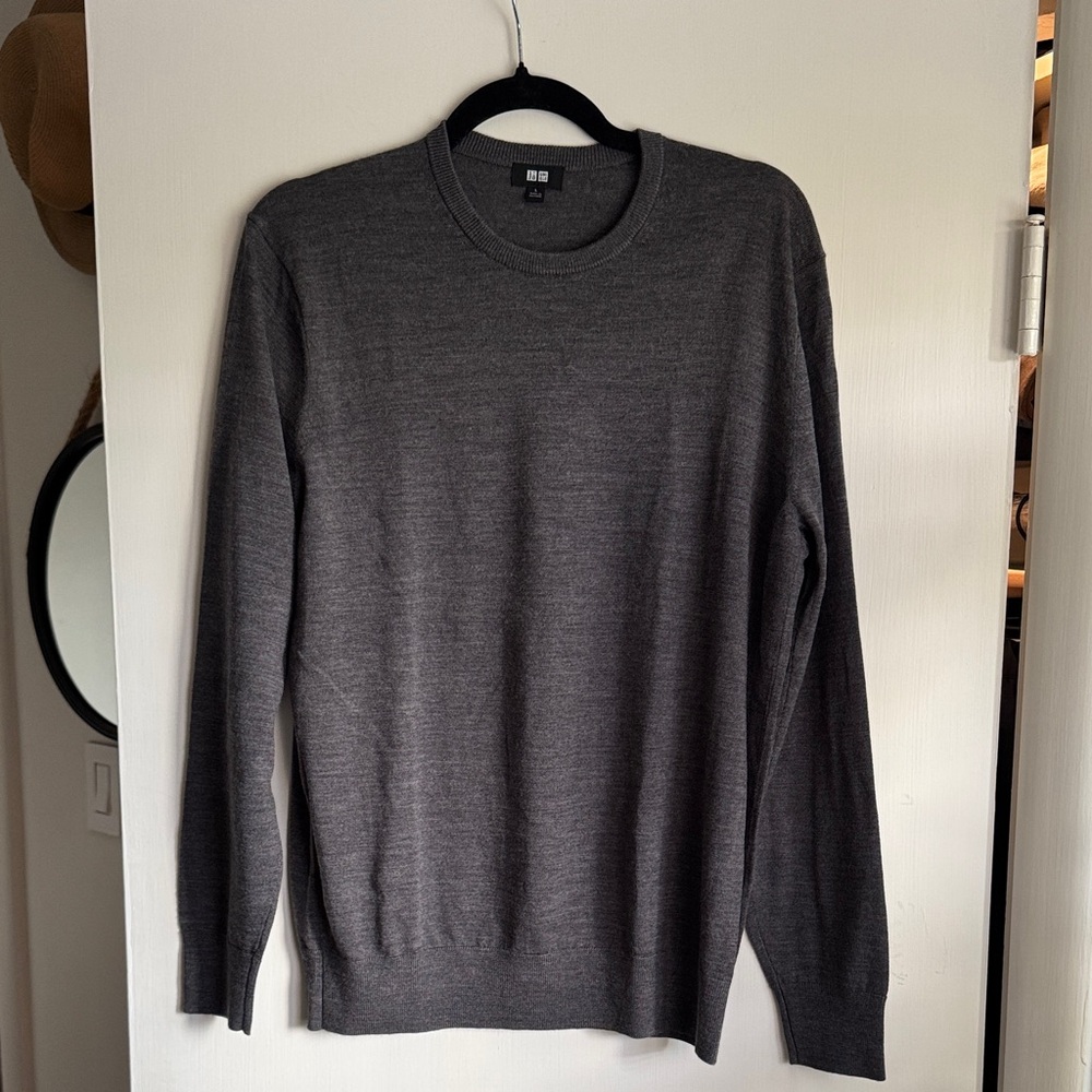Uniqlo 100% Wool Crewneck Sweater